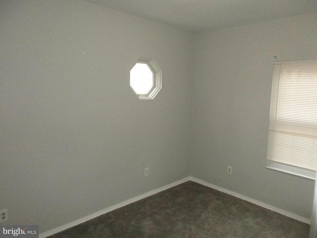 Building Photo - 3317 Devonshire Dr