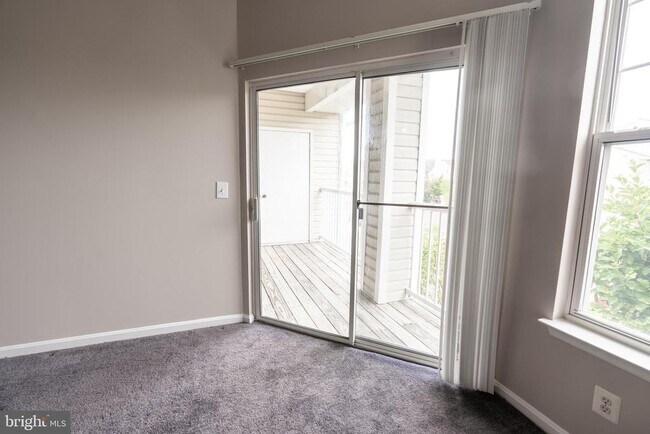Primary Photo - 2705 Ashfield Dr