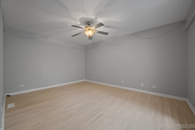 Building Photo - 1704 Napoleon Dr