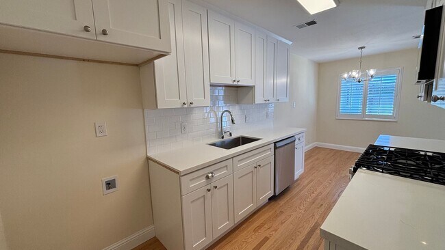 Building Photo - 8096 Juniper Ave