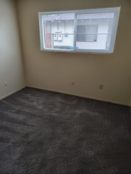 Building Photo - 730 Plumas Ave