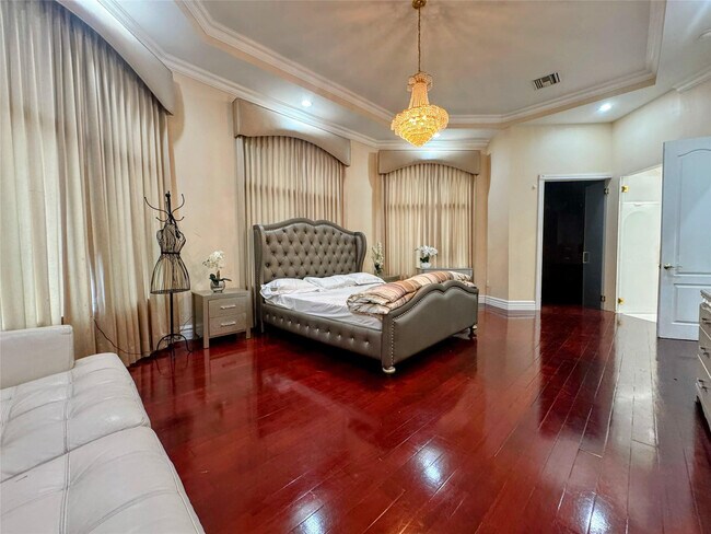 Building Photo - 5981 SW 37th Terrace