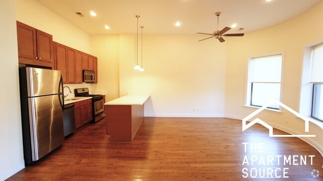 Building Photo - 2836 N Albany Ave