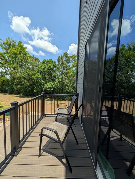Building Photo - 460 Spearfield Ln