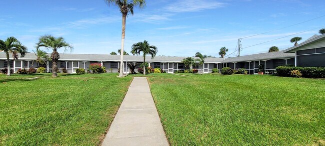 Primary Photo - Venice Beach Apts Annual Condo for Rent