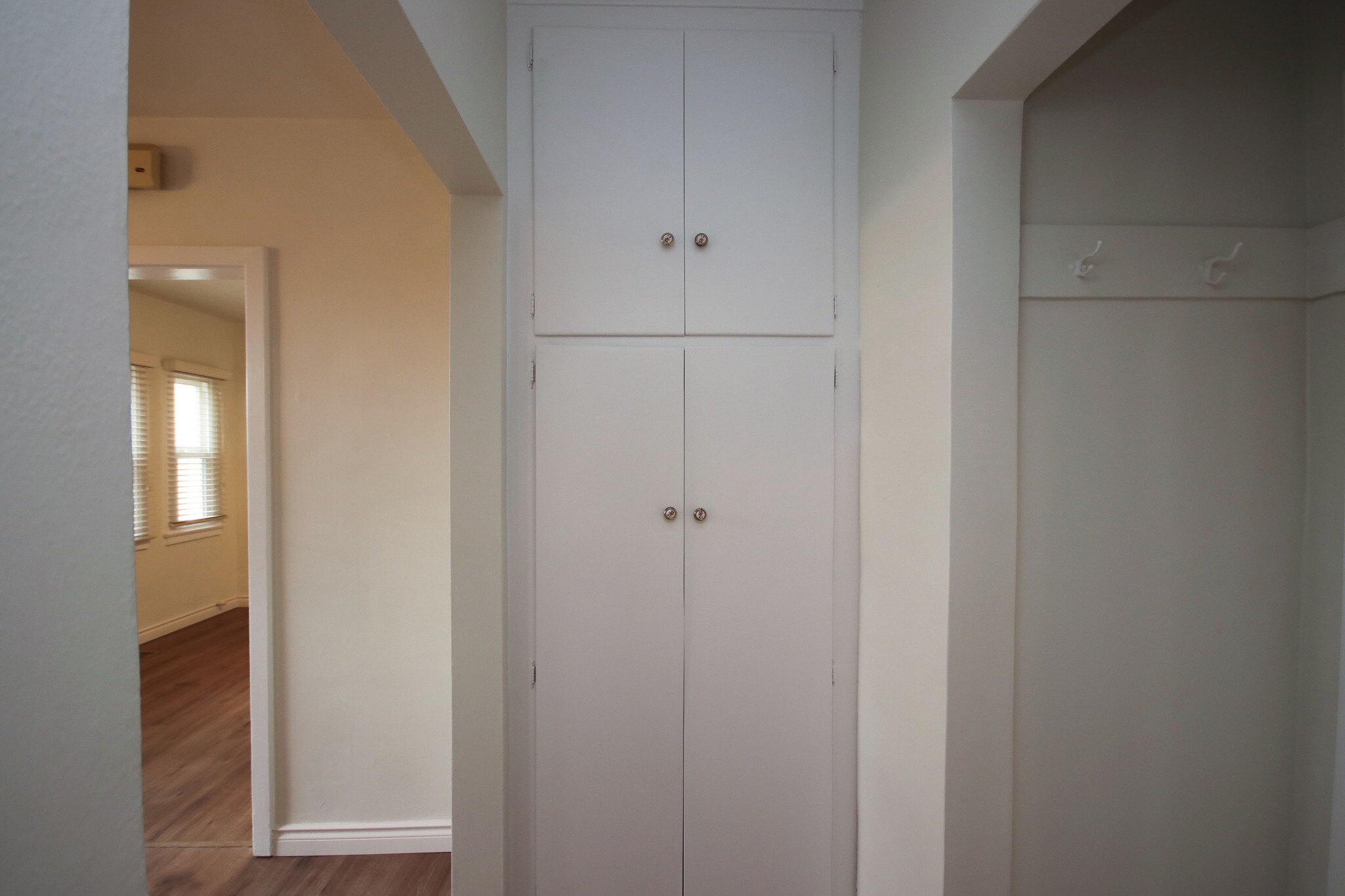 Building Photo - 2350 Marengo Ave