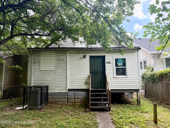 Building Photo - 1456 Beech St