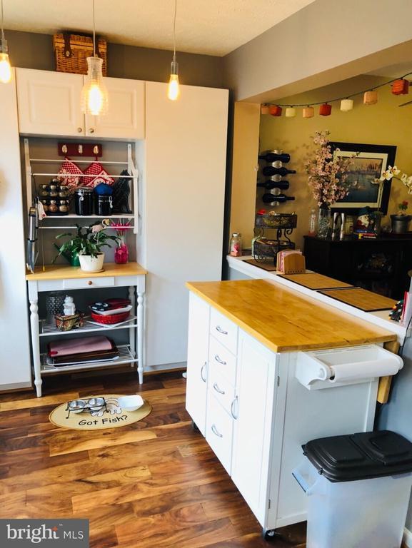 Building Photo - 11052 Sentry Ridge Rd