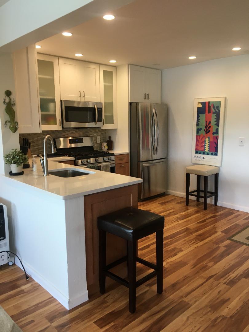 Building Photo - 396 Larkspur Plaza Dr