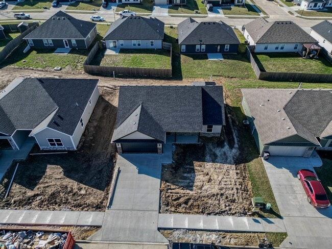 Building Photo - 3324 Naples Dr