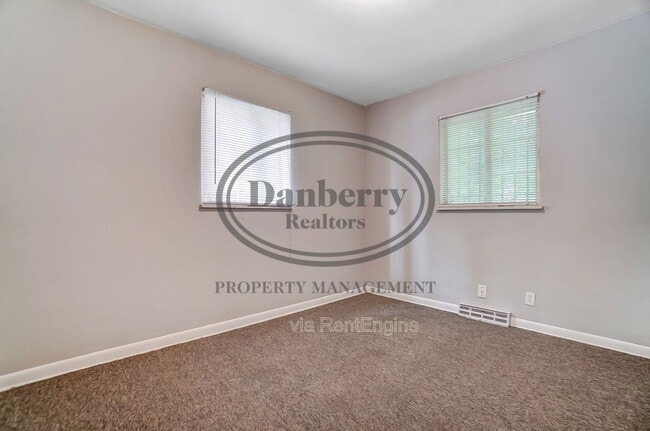 Building Photo - 1115 Secor Rd