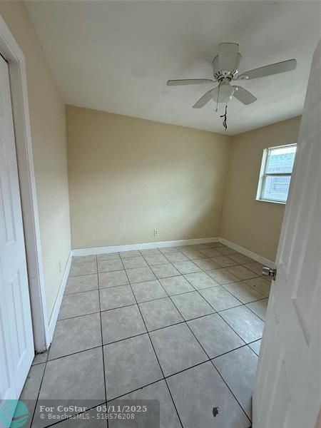 Building Photo - 2751 NW 14th Ct