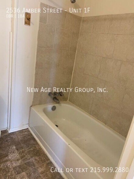 Building Photo - 2536 Amber St