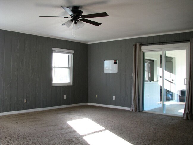 Building Photo - Beautiful 11.16 Acre Farm with Lots of Amenities!