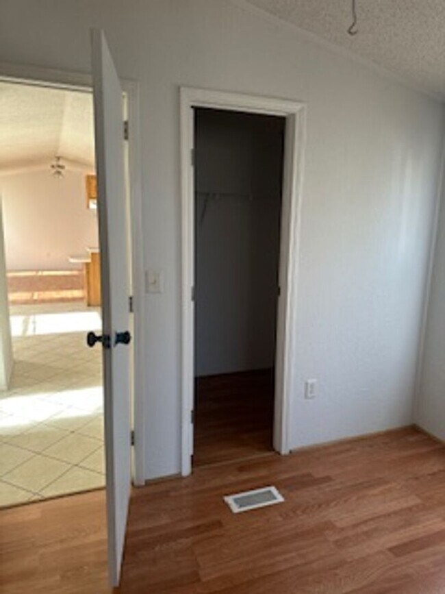 Building Photo - 3/2 single wide; all appliances provided