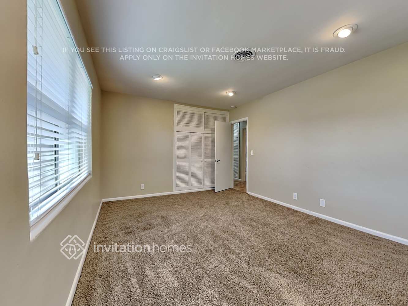 Building Photo - 7700 W Lake Dr