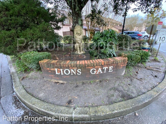 Building Photo - 4 br, 3 bath House - 162 Lions Gate Road