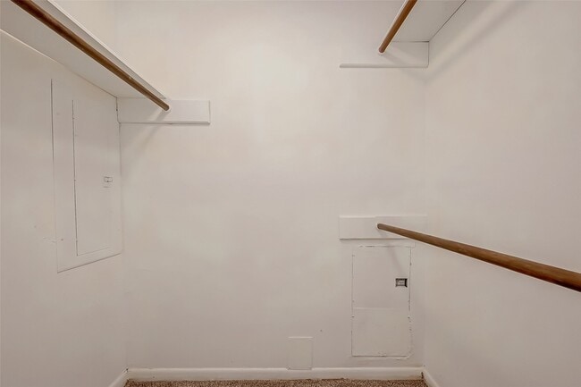 Building Photo - 365 Champions Colony III St