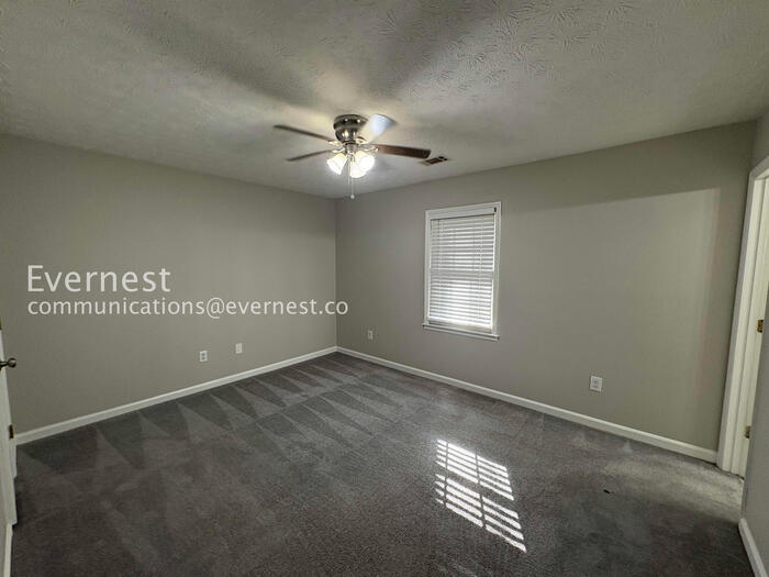 Building Photo - 130 Summerfield Dr