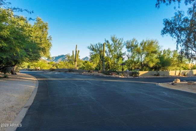 Building Photo - 8406 E Calle Buena Vista