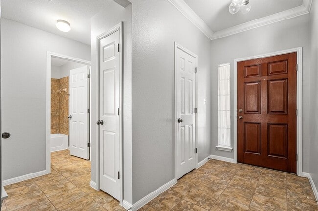 Building Photo - 2505 Rusk Ct