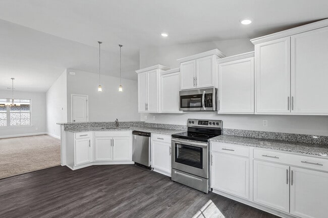 Building Photo - 201 Abercorn Dr
