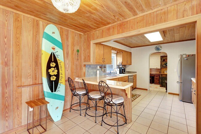 Building Photo - 7501 S Indian River Dr