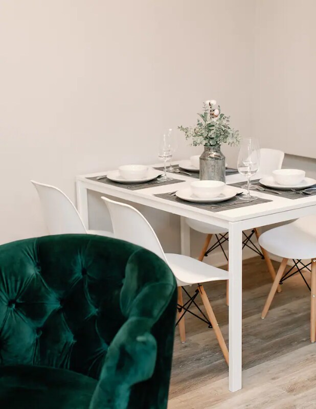 Building Photo - 1002 W Mulberry Ave