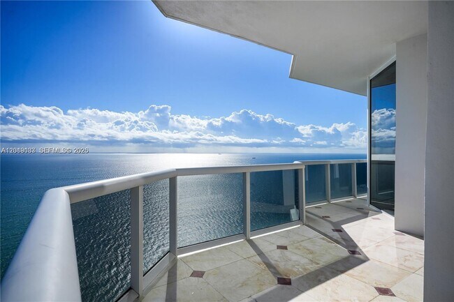 Building Photo - 4779 Collins Ave