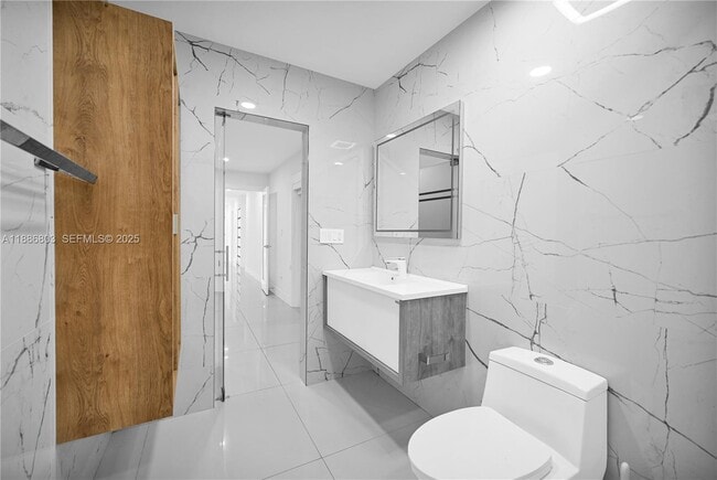 Building Photo - 13284 SW 39th St