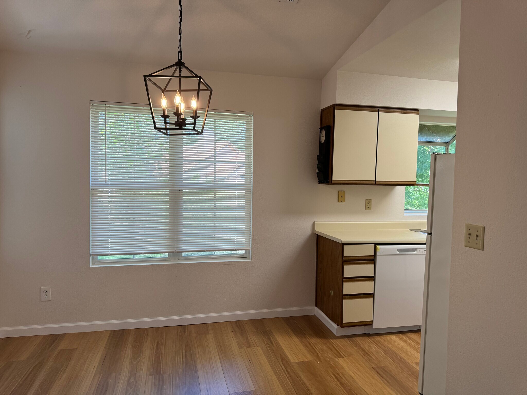 Building Photo - 2306 Forest Run