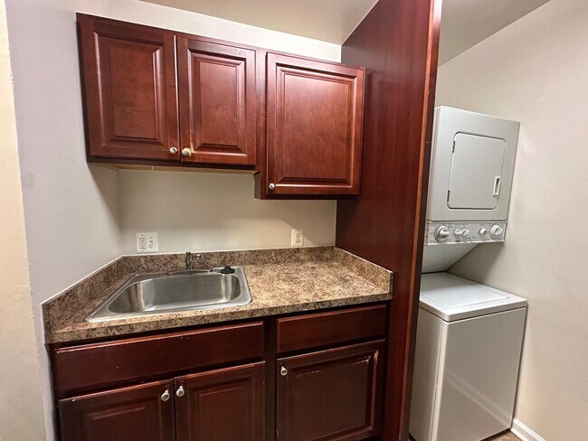 Building Photo - 1810 N Calvert St