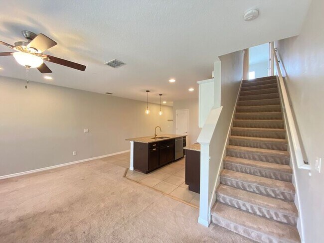 Building Photo - 600 Northern Way