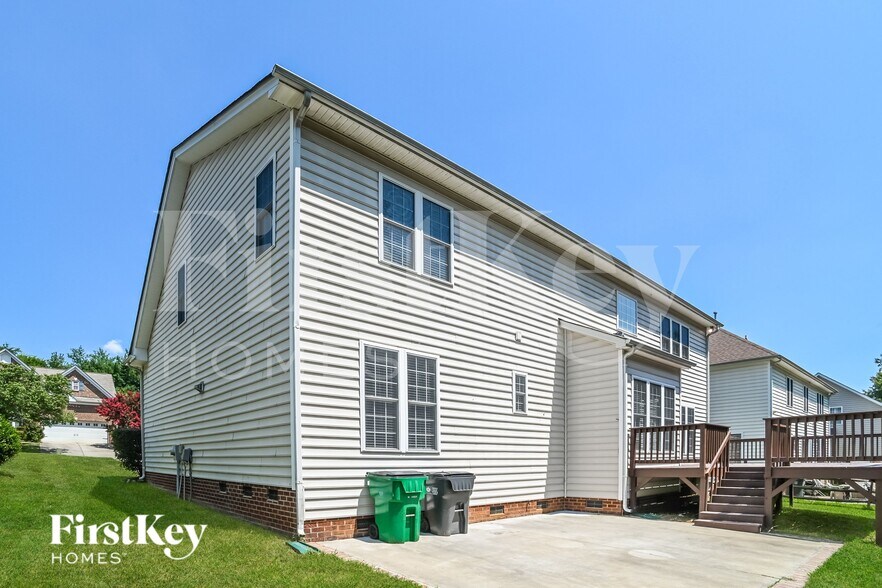 Building Photo - 1113 Boxelder Ln