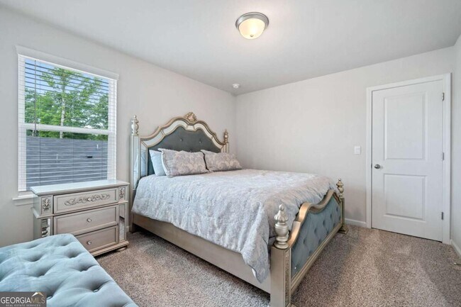 Building Photo - 5911 Green Ash Ct