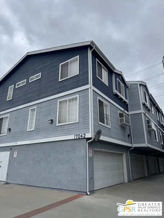Building Photo - 17042 Downey Ave