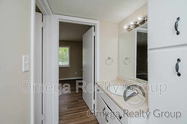 Building Photo - 3382 McGehee Rd