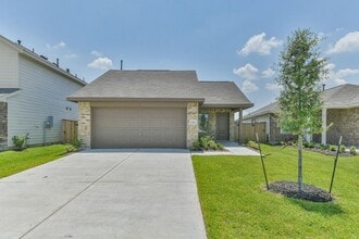 Building Photo - 18562 Cepagatti Dr