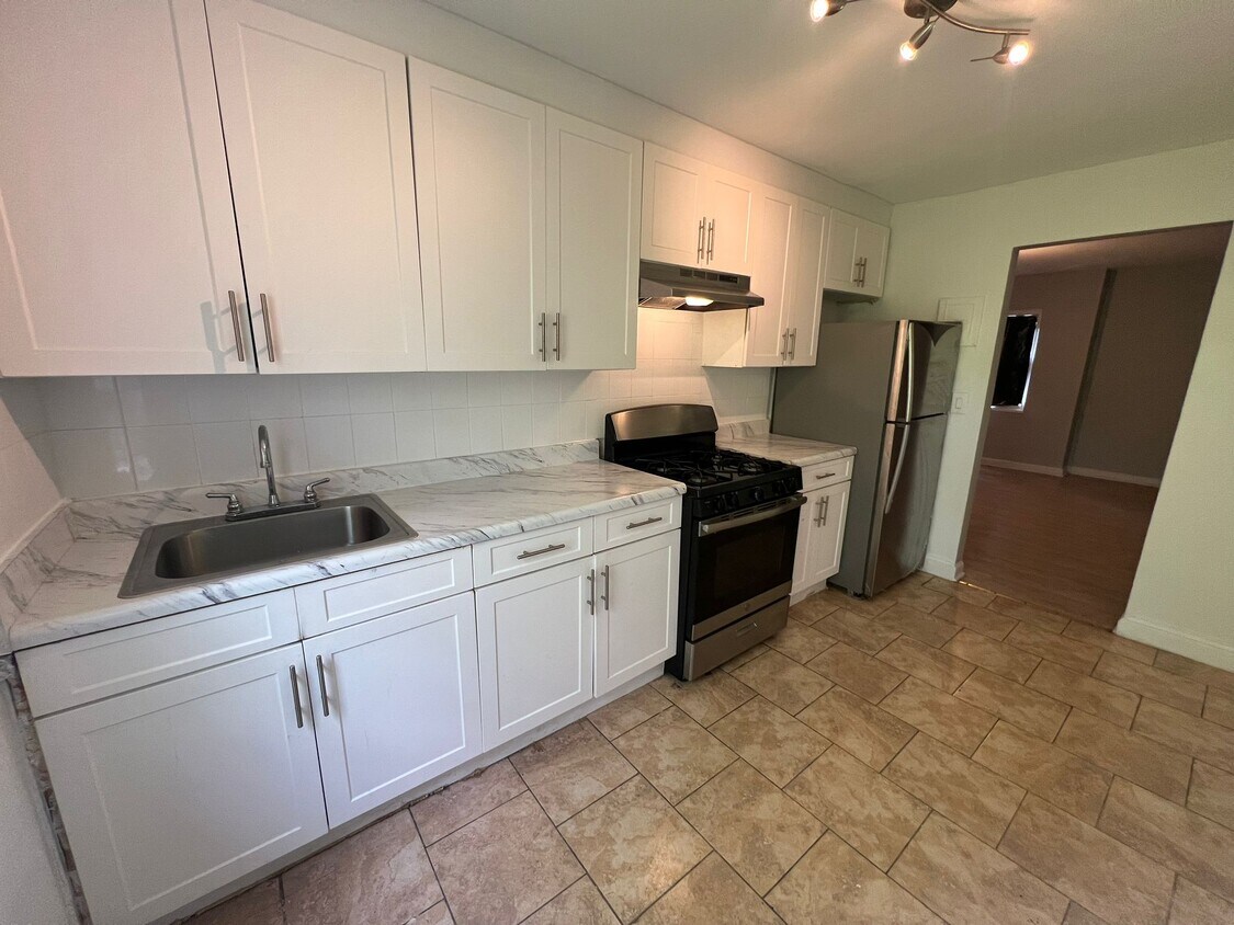 70 Crawford St 15 - 71 Crawford St