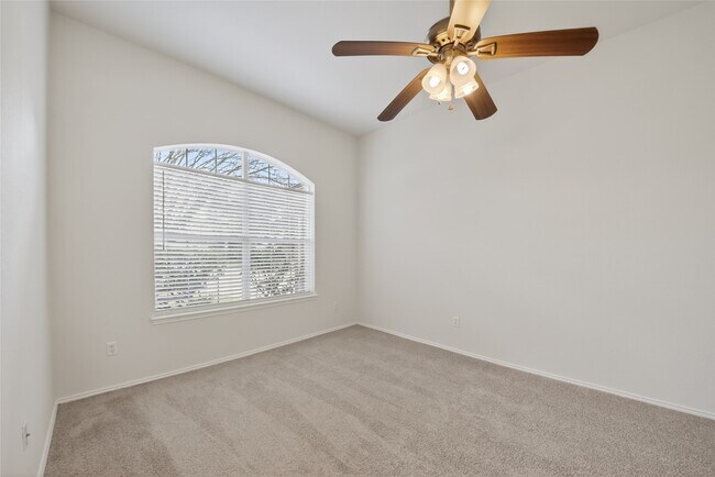 Building Photo - 18810 Appletree Ridge Rd