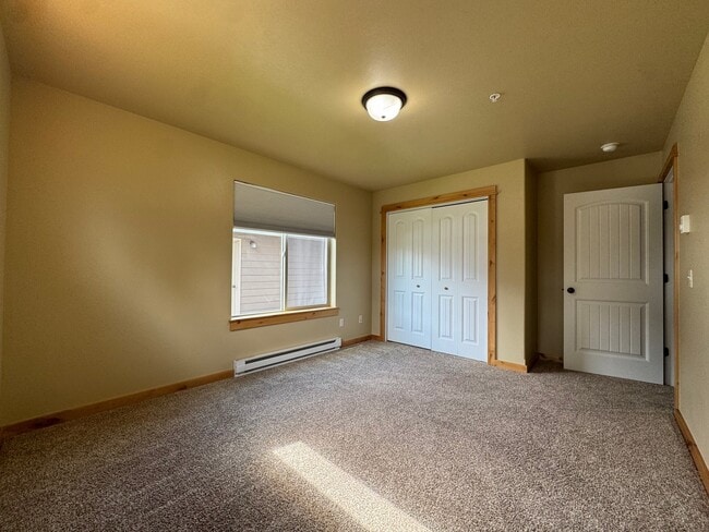 Building Photo - 171 Talon Way