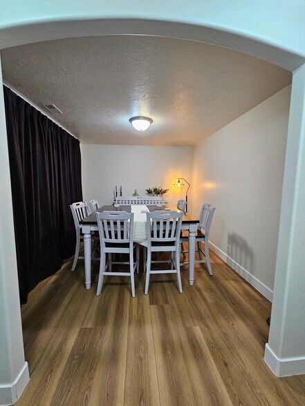 Building Photo - 2835 W 500 N