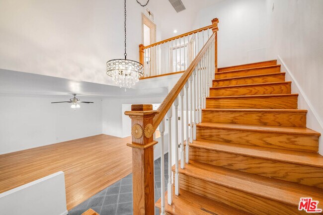 Building Photo - 4309 Gentry Ave