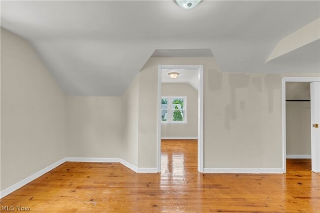 Building Photo - 15901 Edgewood Ave