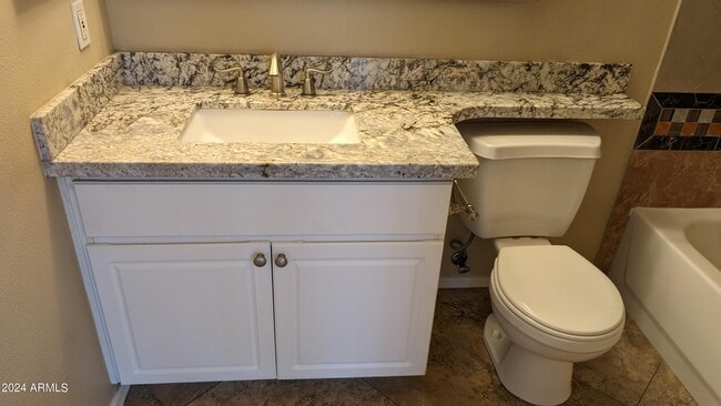 Building Photo - 1701 E Colter St