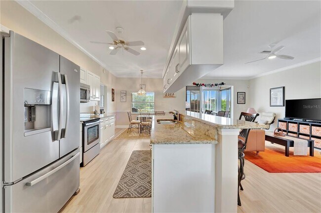 Building Photo - 6738 Peach Tree Creek Rd