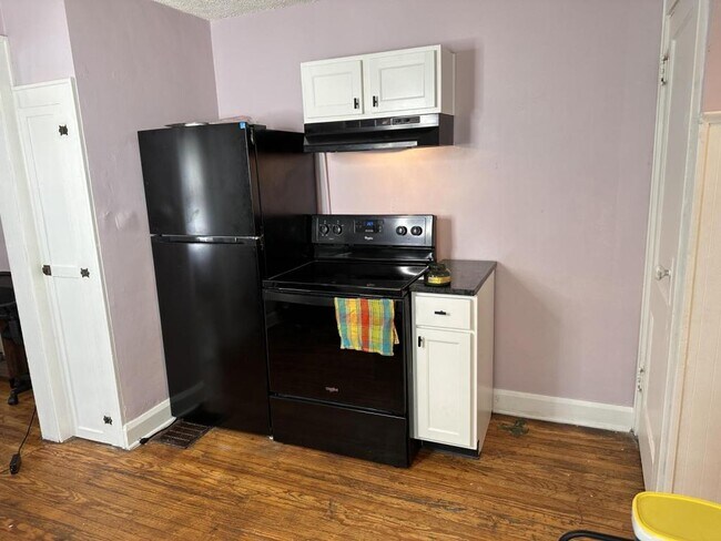 Building Photo - 115 S Elder Ave