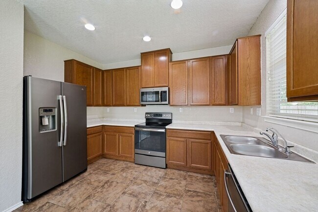 Building Photo - 2419 Sundrop Bay