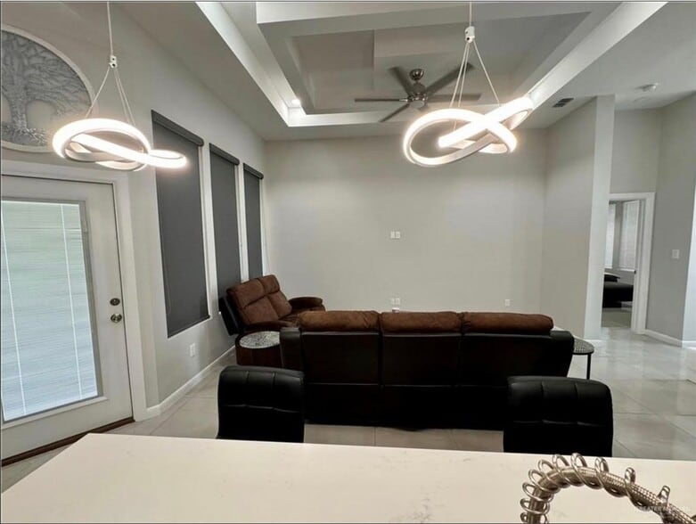 Building Photo - 3120 E Rabbit Run Ave