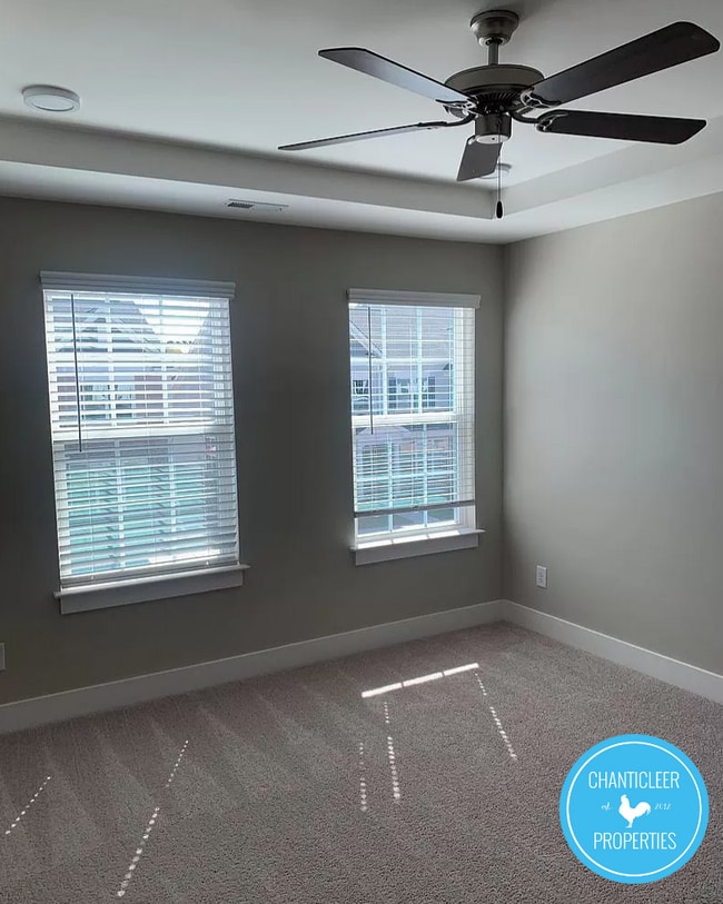 Building Photo - 1745 Eastfall St